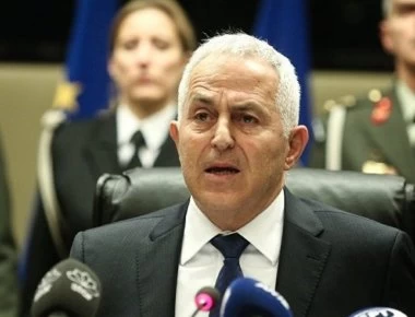 ΥΕΘΑ Ε. Αποστολάκης: «Οι κρίσιμες στιγμές που βιώνουμε επιβάλλουν εθνική ενότητα και συννενόηση»